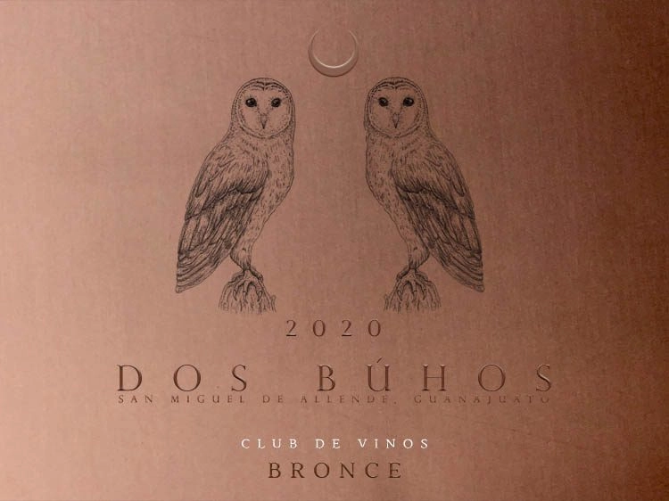 etiqueta de broce dos buhos